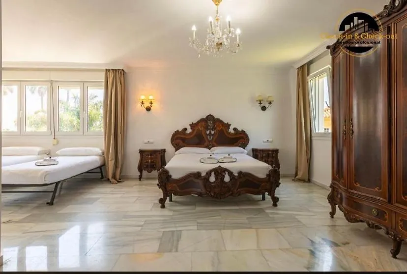 Villa Del Mar Торремолинос 0*,